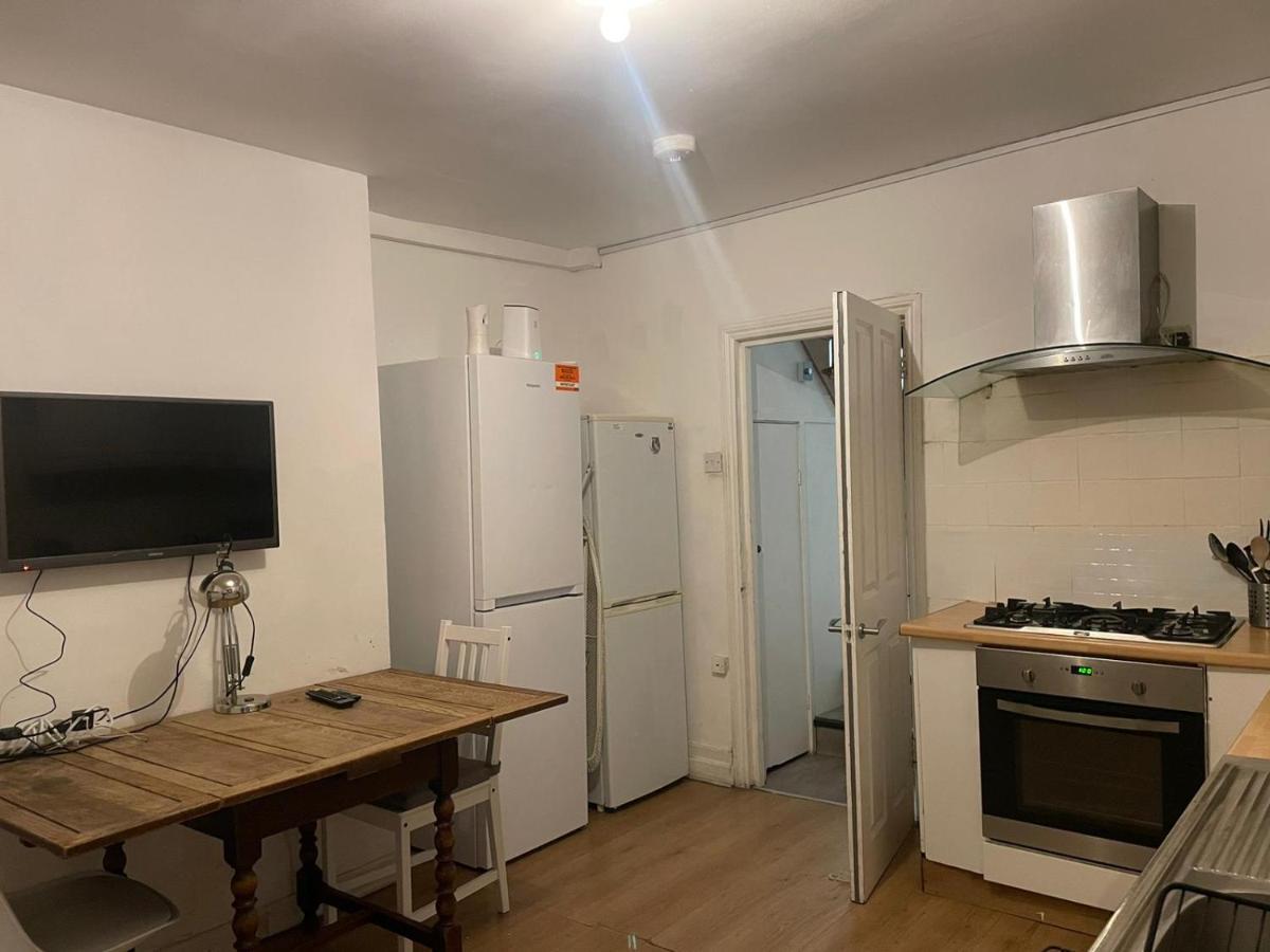 Balham, South London Spacious Guest House 5, 6 Rooms Available Eksteriør billede
