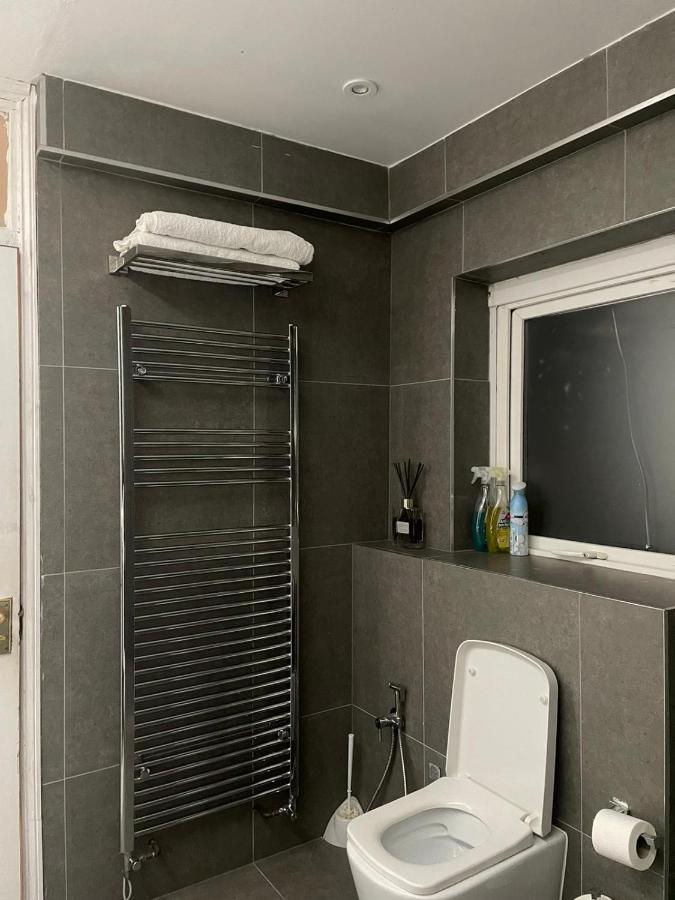 Balham, South London Spacious Guest House 5, 6 Rooms Available Eksteriør billede