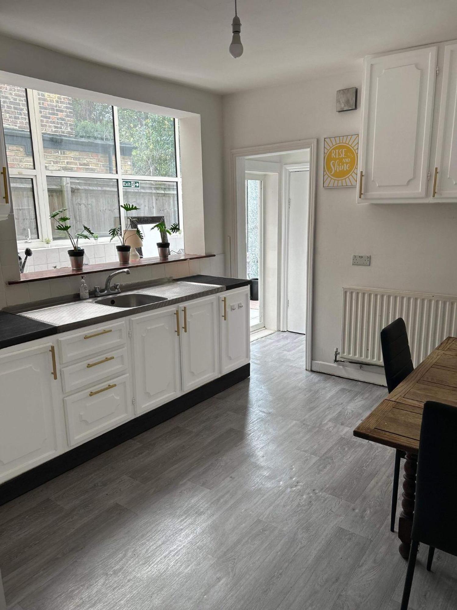 Balham, South London Spacious Guest House 5, 6 Rooms Available Eksteriør billede